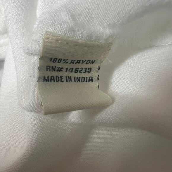 Sim & Sam White Button Front Short Sleeve Women's Shirt Size Medium Capsule - Picture 7 of 10